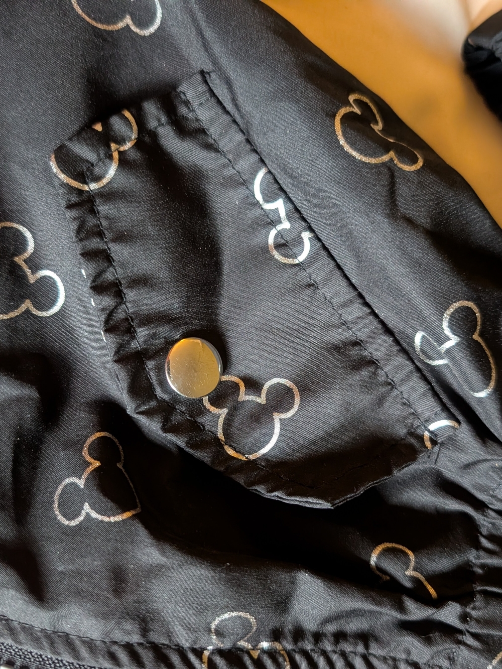 Disney Minnie Mouse Girls 2T Hooded Windbreaker Jacket Ears Bow Black - Picture 4 of 8